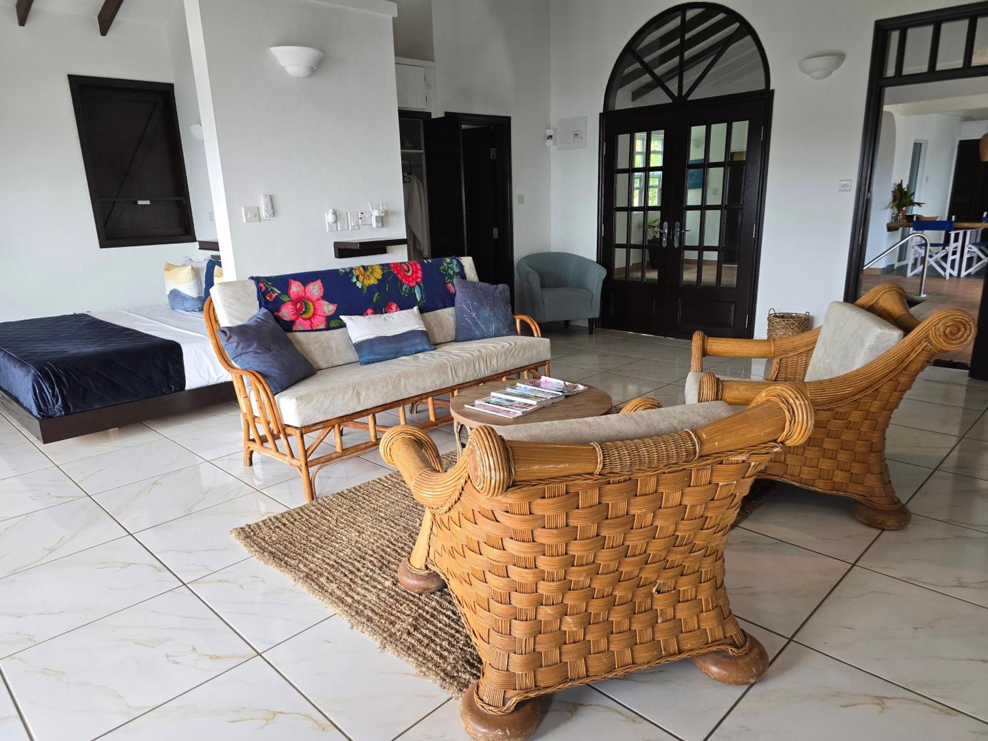 Hodges Bay House Apartment Calibishie ภายนอก รูปภาพ