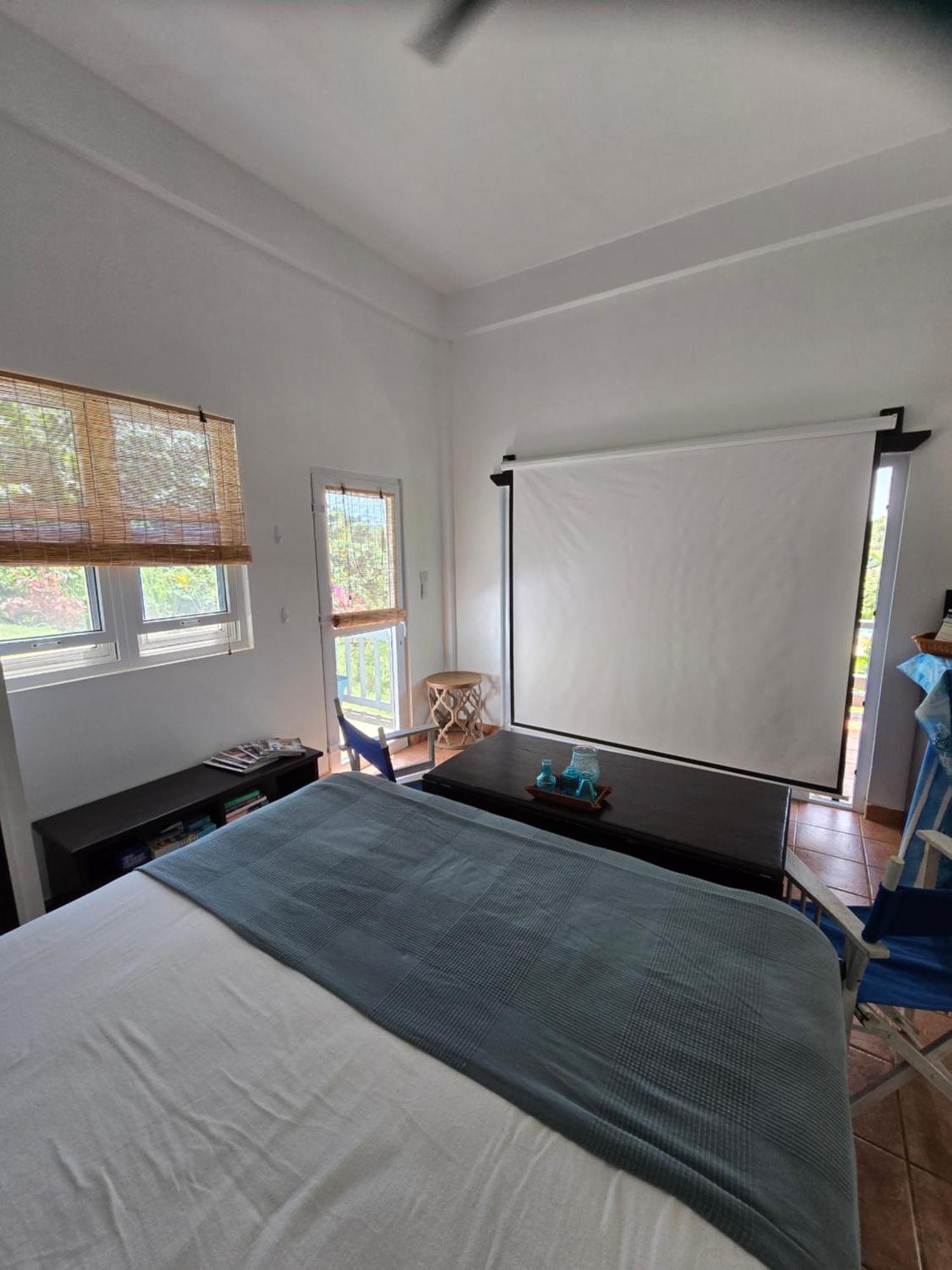 Hodges Bay House Apartment Calibishie ภายนอก รูปภาพ